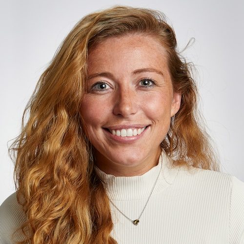 Holly Semple - profile photo